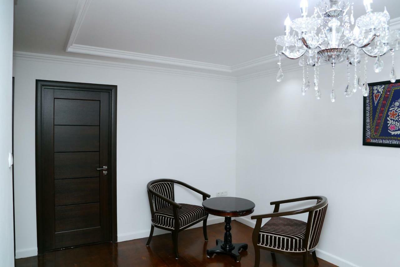 Apartment On Registon Kochasi سمرقند المظهر الخارجي الصورة